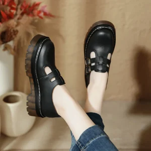 Women’s Casual Shoes