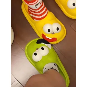 Big-Eyed Dog Design Couple Slippers