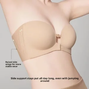 Underwear with pre-applied foundation liquid
