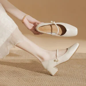 Thick-Heel Square-Toe Shoes