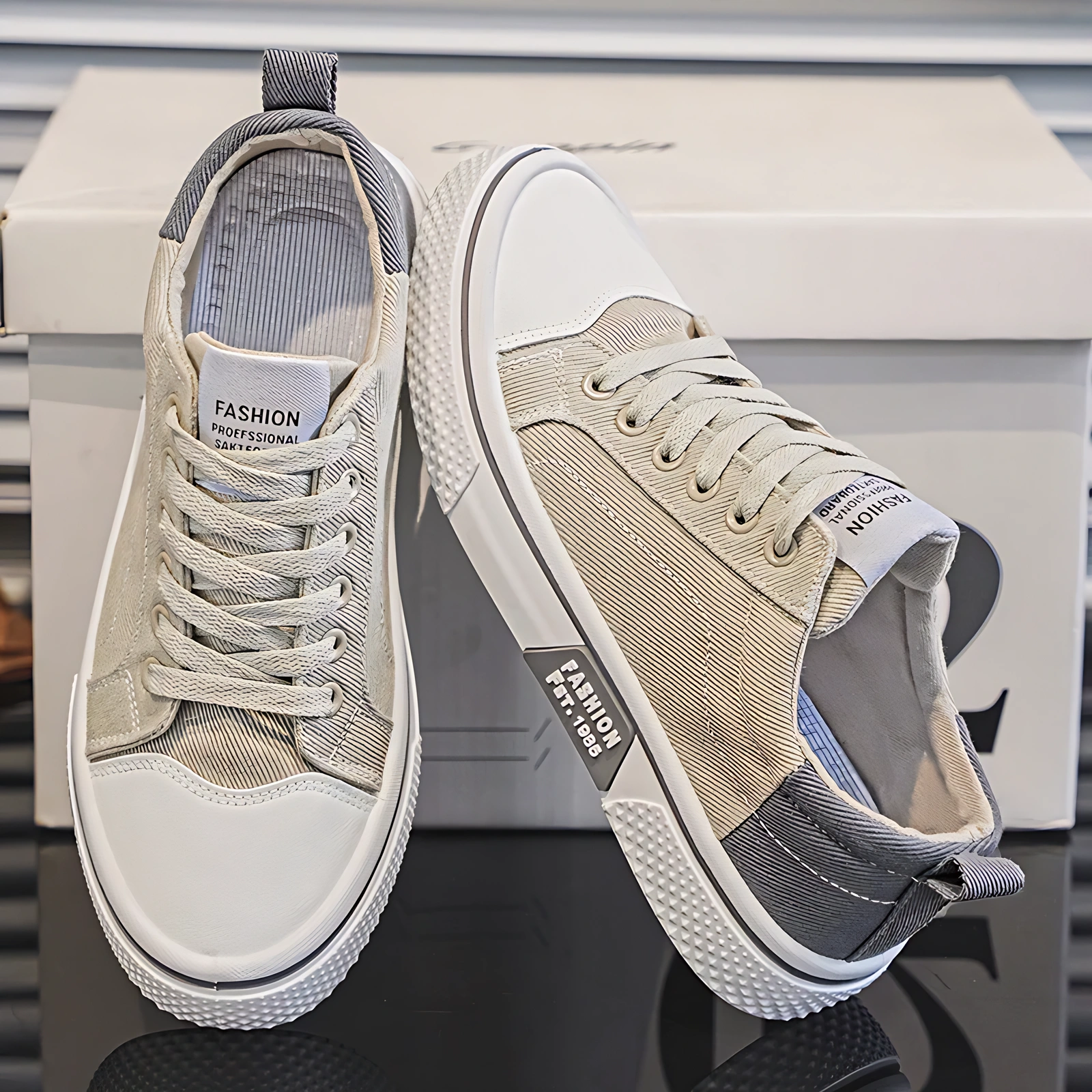 Men's Breathable Canvas Skate Shoes