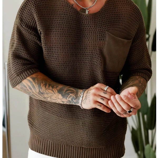 Mesh-hollowed three-quarter sleeve knitted T-shirt