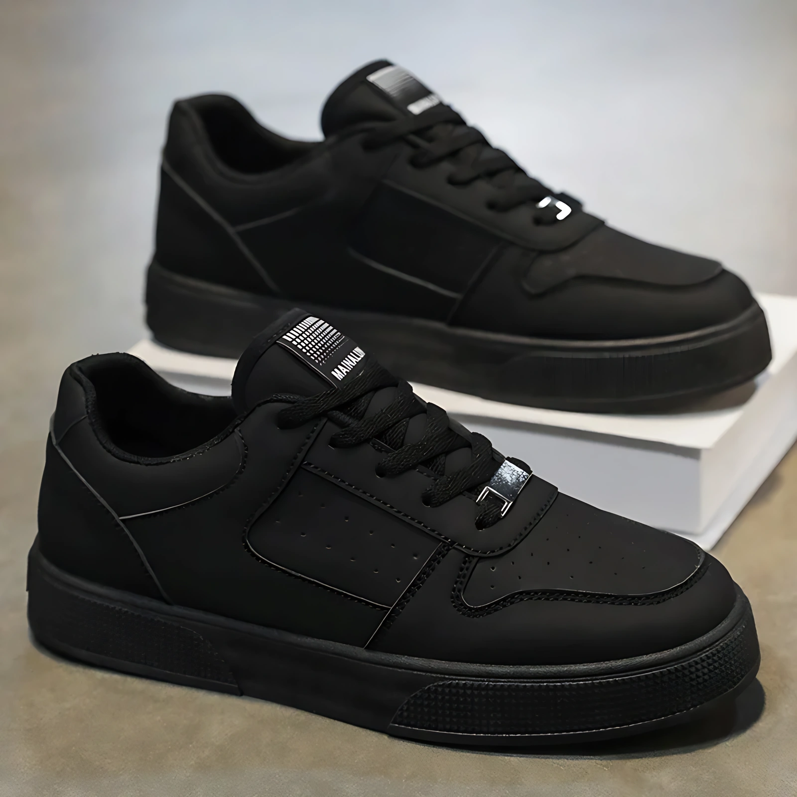 Men's Minimalist Slip on Sneakers