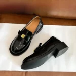 Women's Low-Heel Shoes