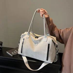 Large capacity travel luggage