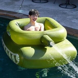 Tank Design Inflatable Swimming Ring with Water Spray