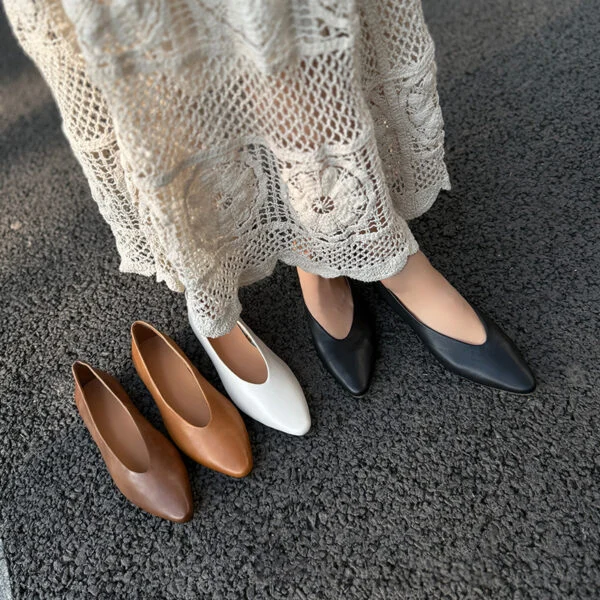 Pointed Toe Soft Leather Flat Slip On Women Shoes