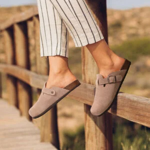 Wide-Toe Genuine Leather Slip-On Mules