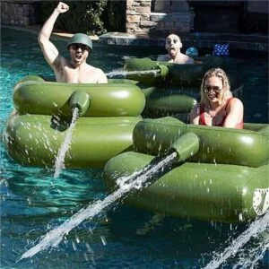 Tank Design Inflatable Swimming Ring with Water Spray