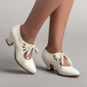 New Style Cut Out High-Heeled Lace-Up Large Size Women’s Casual Shoes
