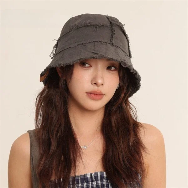 Women’s Wide Brim Bucket Hat