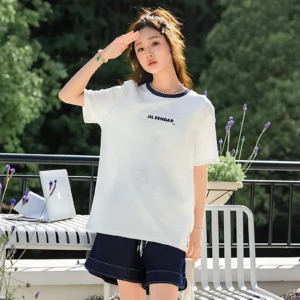 Loose and Versatile Casual Tops and Shorts for Summer