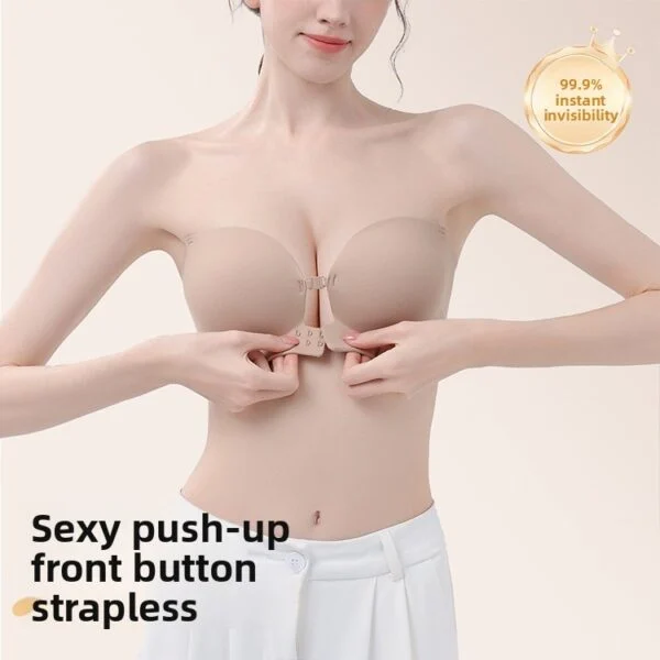 Underwear with pre-applied foundation liquid