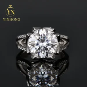 Women's Moissanite Ring Silver