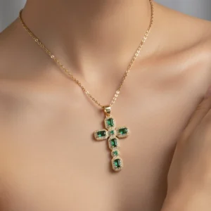 Natuna Jewelry Design Zircon Pendant for Women